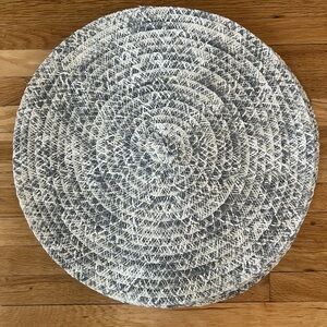 Pier 1 Gray and White Woven Placemats (set of 8)